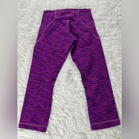 Lululemon | Free Flow Crop - Picture 5 of 8